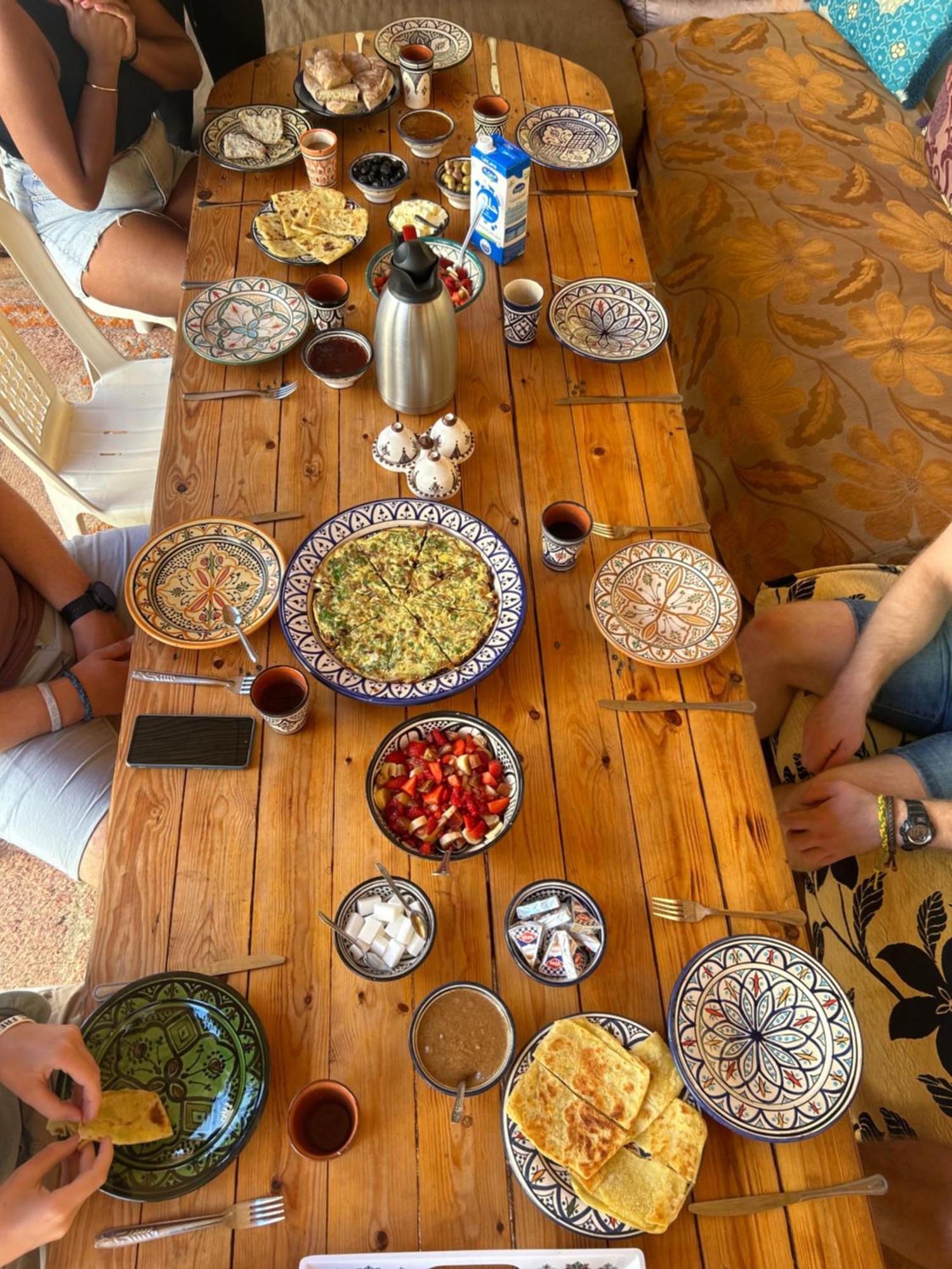 Chill Surfer Hostel Tamraght Ngoại thất bức ảnh